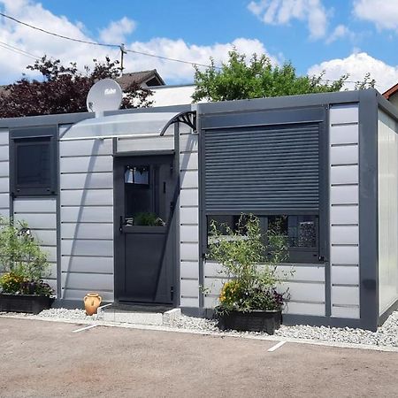 Gemuetliches Tiny Home Mit 30M2 Inklusive Kochmoeglichkeit Lenzing Kültér fotó